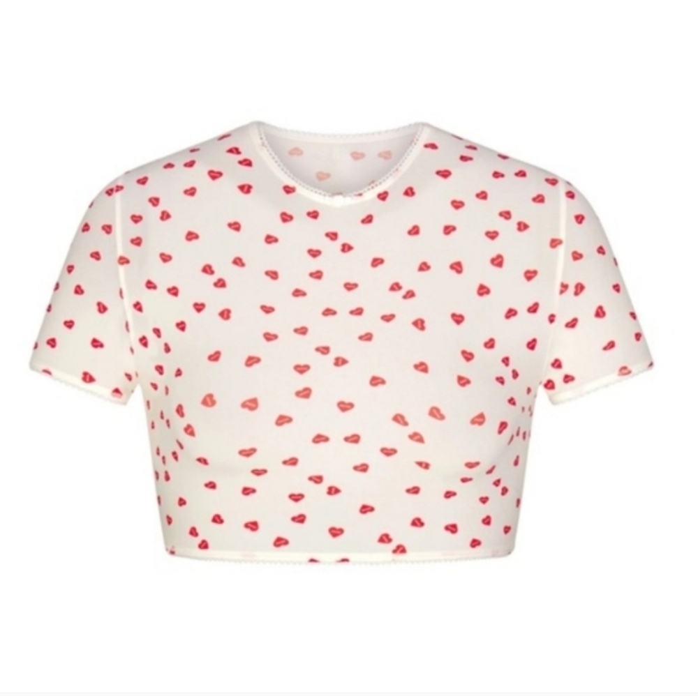 SKIMS White Crop Top with Red Heart Print